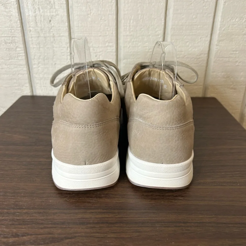 Mephisto Vito Perf Sneakers, size 10.5.